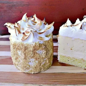 lemon meringue cheesecake cake for two 550 2