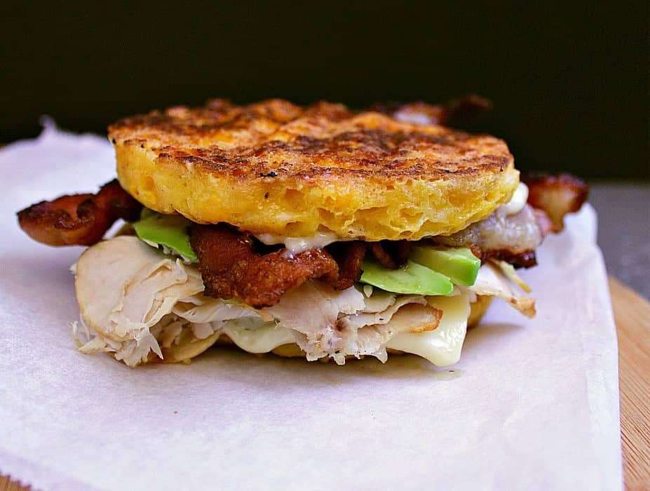low-carb-sandwich-550-easy-keto-