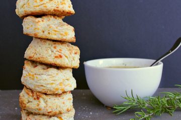 These Easy keto Baking Powder Biscuits are loaded with cheddar, butter and a whole-lota yum. On the table in 30 minutes, these beauties are quick and delicious!
