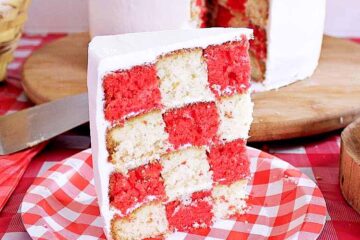 Impress your friends and family with this deceivingly easy keto Super Cool Picnic Party Cake that is perfect for birthday parties or picnic themed barbecues.