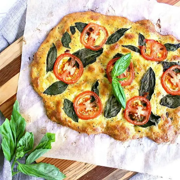 tomato basil low carb flatbread feature