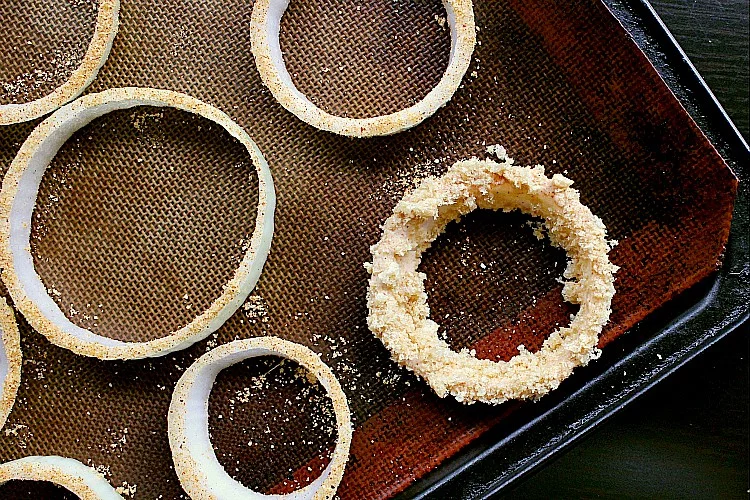 Crispy Oven Baked Low Carb Onion Rings Mama Bear's Cookbook
